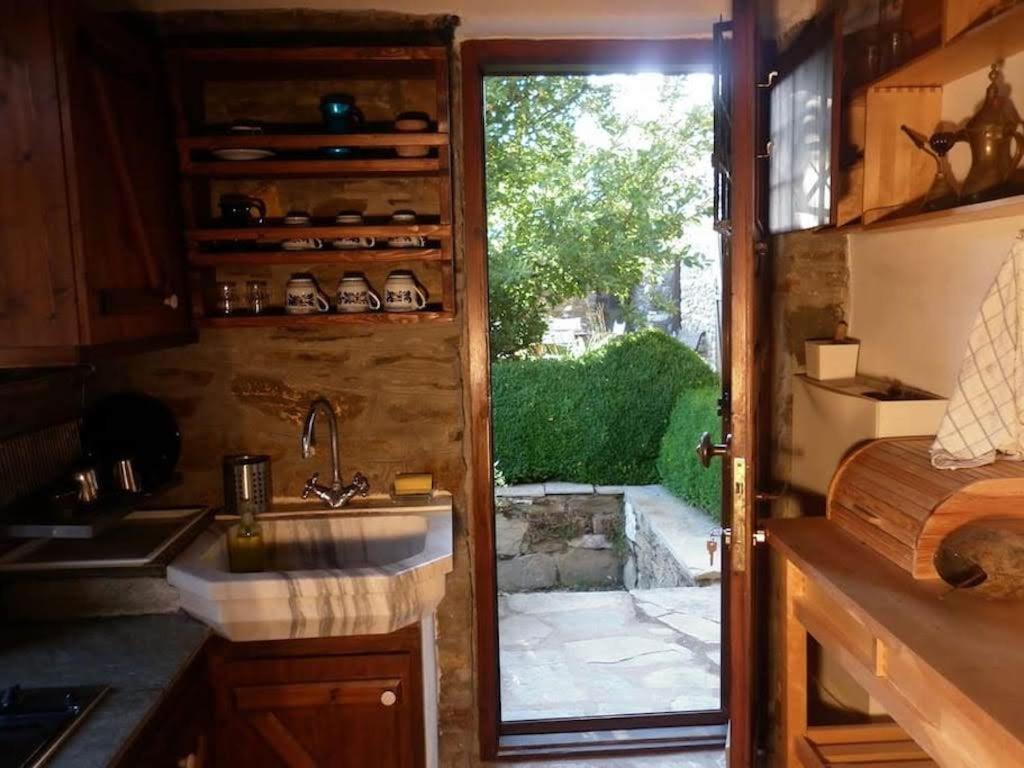 Traditional Greek Cottage Palaiokastron  Εξωτερικό φωτογραφία